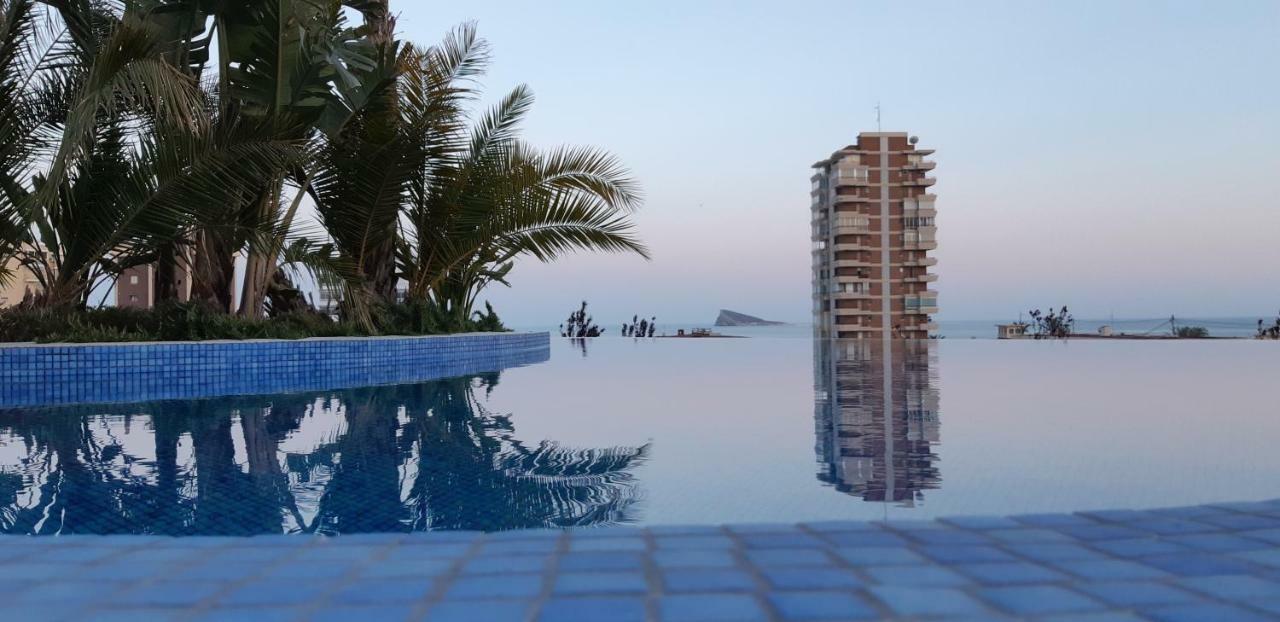 Sunset Drive Apartments เบนิดอร์ม ภายนอก รูปภาพ